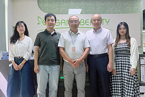 共建美好社会丨慈善与发展同行，爱心与责任并肩，鹏湾公益走访理事企业深圳市午夜成人免费视频集团